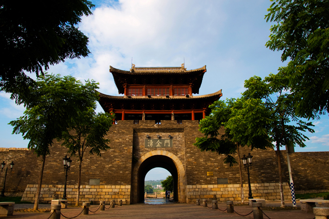 涌金门