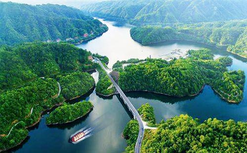 黄水太阳湖