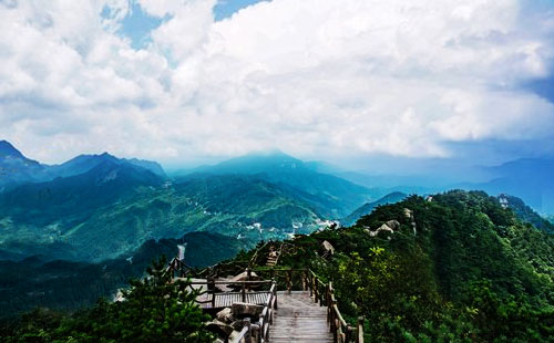 湖北薄刀峰